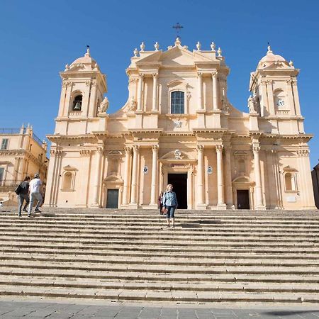 Tenuta Olive Alive Noto Exterior photo